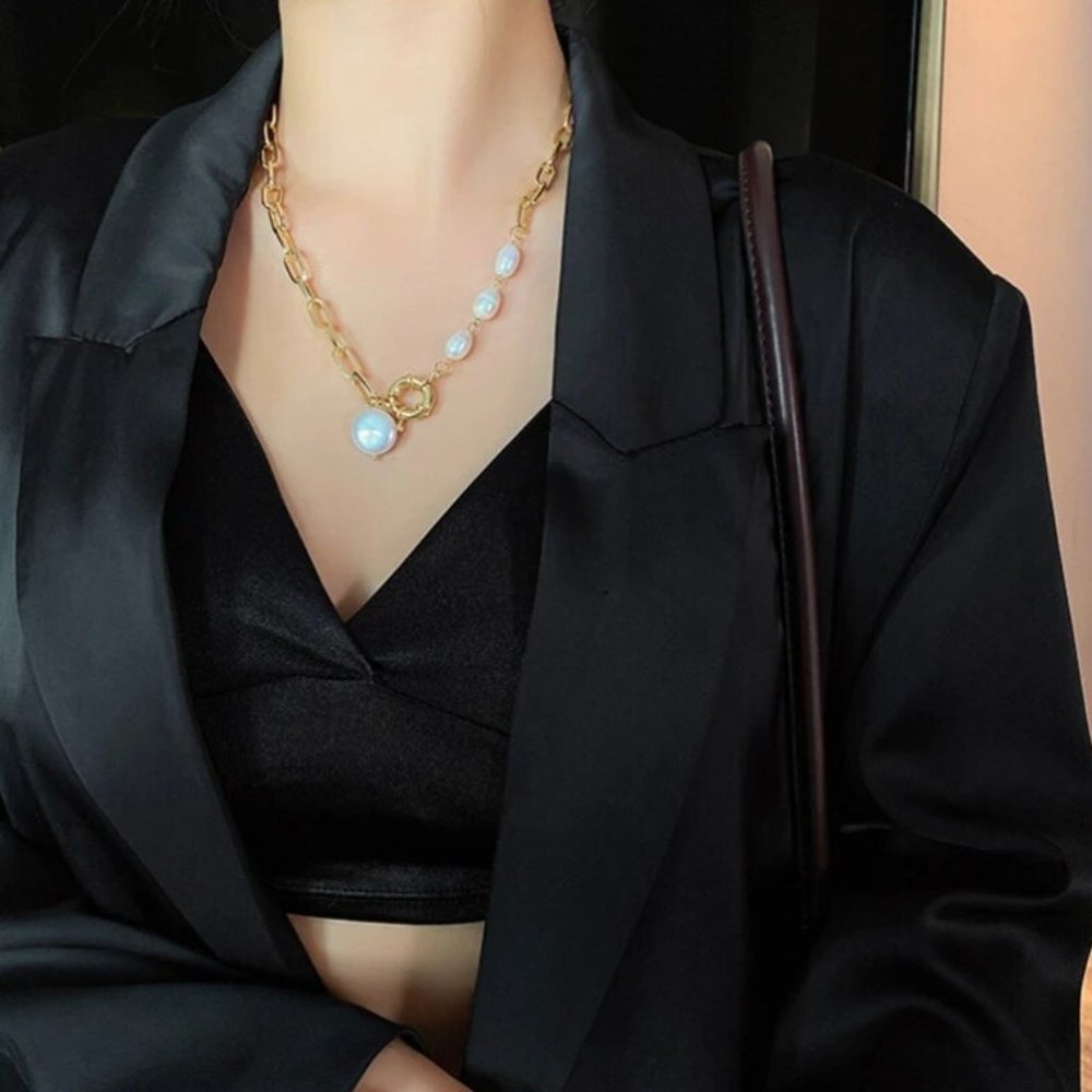 INS Style Premium Baroque Pearl Pendant Necklace